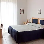Otel Benvenuti 2*
