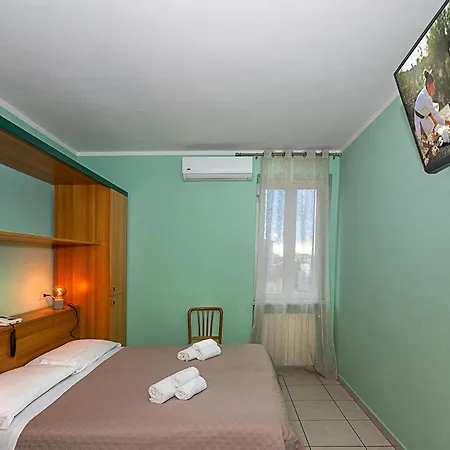 Benvenuti 2* Виареджо