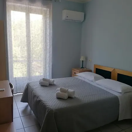 Отель Benvenuti Виареджо