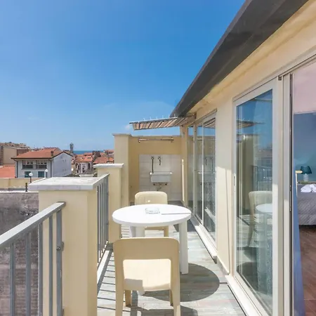 Hotel Benvenuti Viareggio