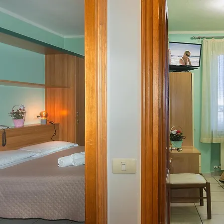 מלון Benvenuti וירג'יו